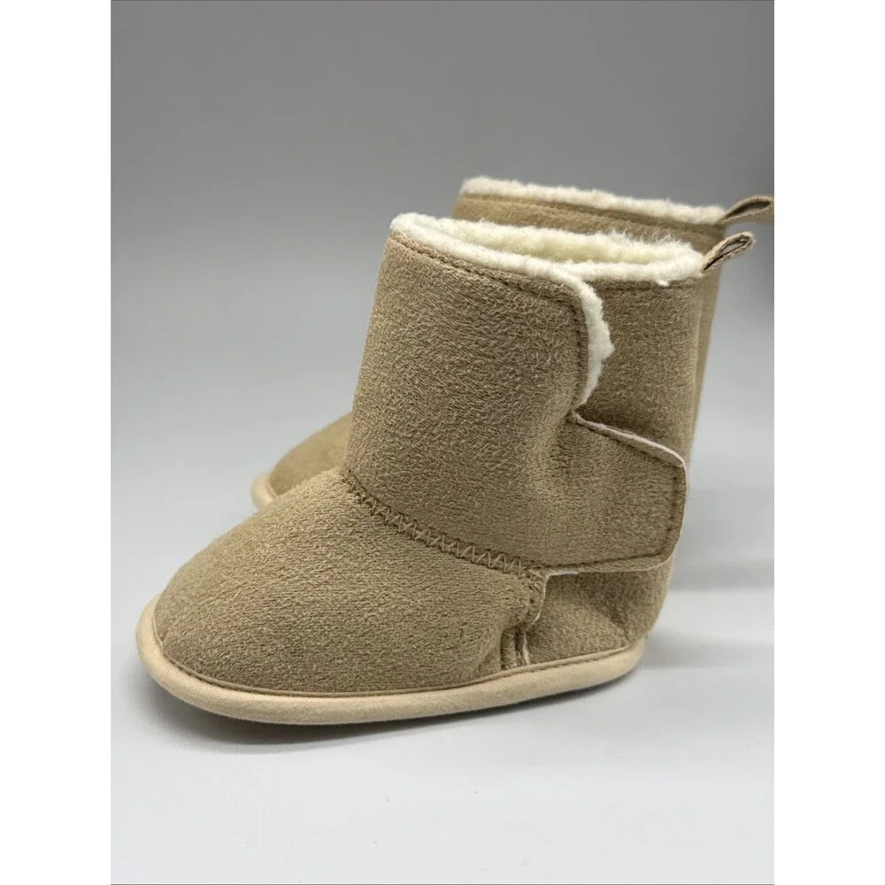 Baby Boots Lot 2 Carter’s 0-3M Rising Star 3-6M Winter Infant Booties Cabin Core